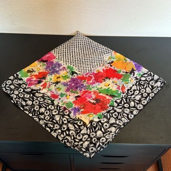 Pretty Abstract Floral Neck Scarf - Picture 3 of 3